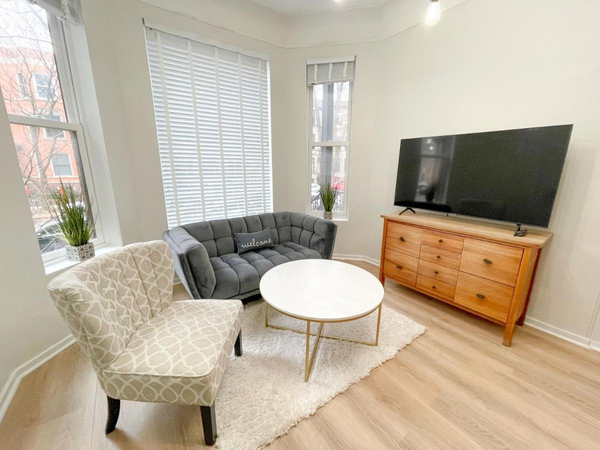 Wrigleyville Friends Unit - 5Bdrm Chicago Bagian luar foto