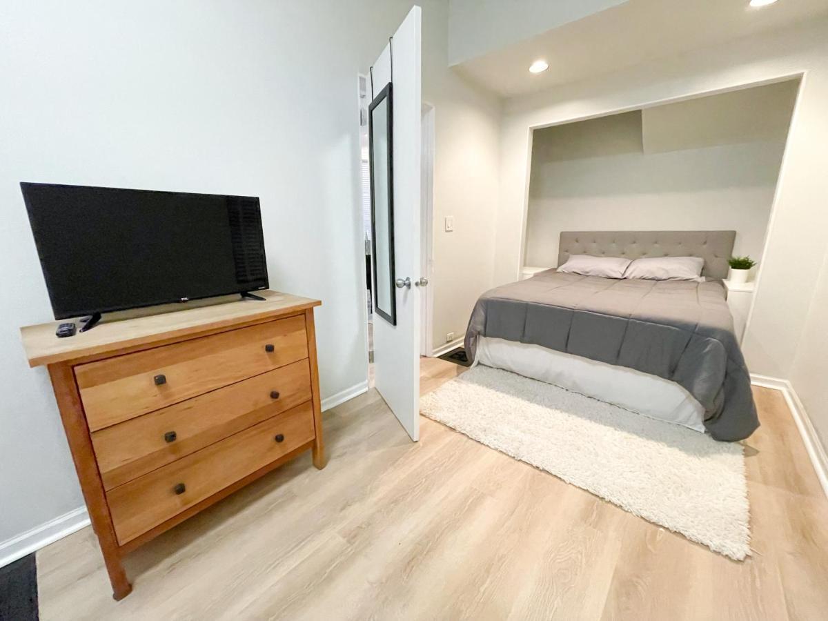 Wrigleyville Friends Unit - 5Bdrm Chicago Bagian luar foto