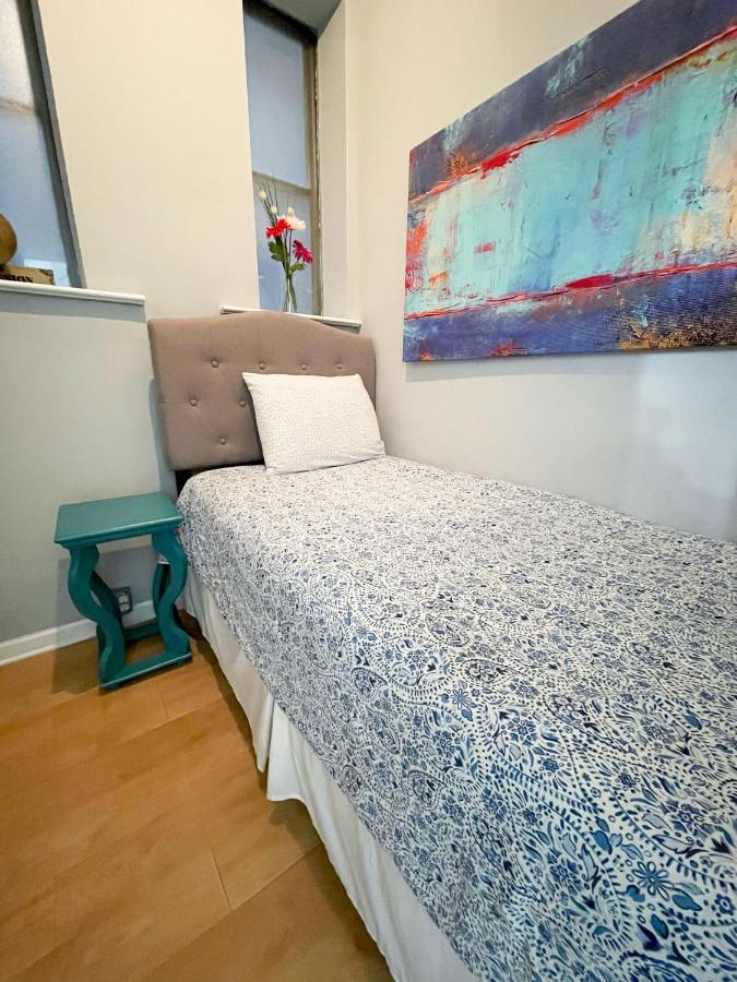 Wrigleyville Friends Unit - 5Bdrm Chicago Bagian luar foto