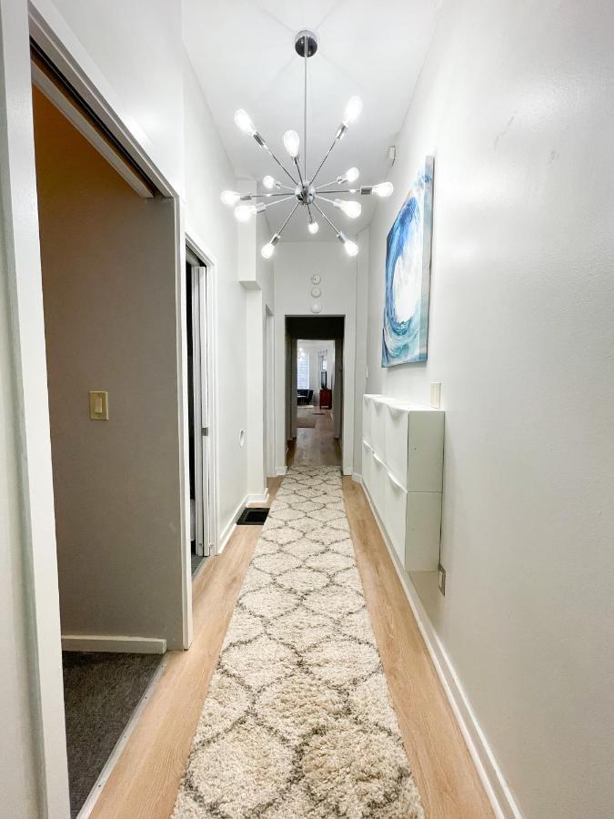 Wrigleyville Friends Unit - 5Bdrm Chicago Bagian luar foto